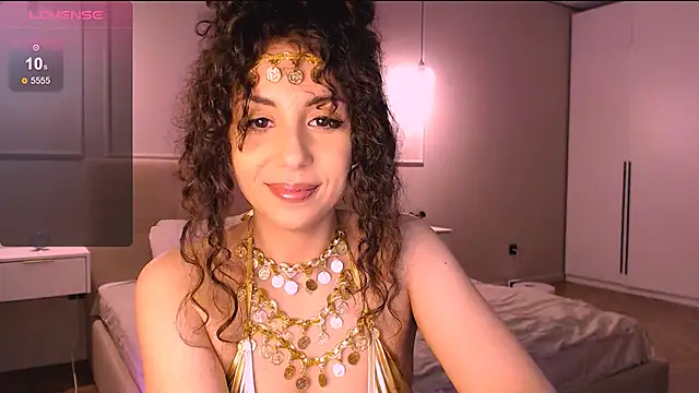 curly jade  online show from 25, 4, 2026