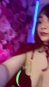 SweetLittleRed online show from 7, 6, 2026