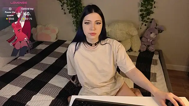 honey cherrry online show from 21, 6, 2026