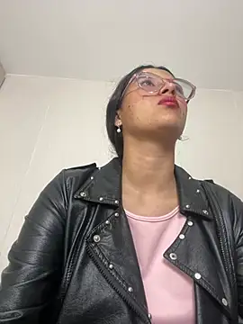 babylexi18 online show from 17, 5, 2026