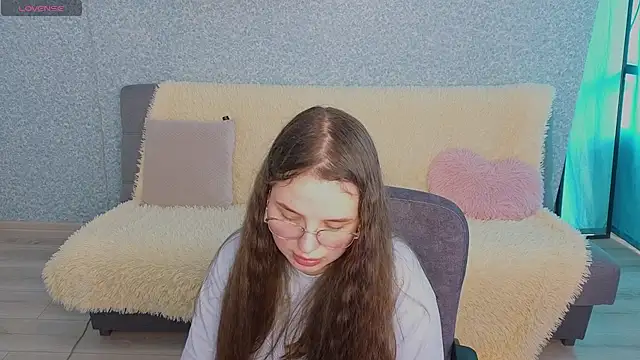 SofiDreamm online show from 8, 6, 2026