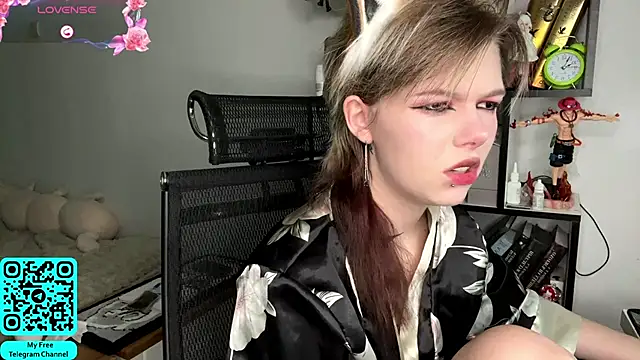 Snapshot of MadalynNosel chatting on 29, 5, 2026 MadalynNosel online show from 29, 5, 2026