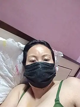 Bristy BigBoobs online show from 19, 5, 2026