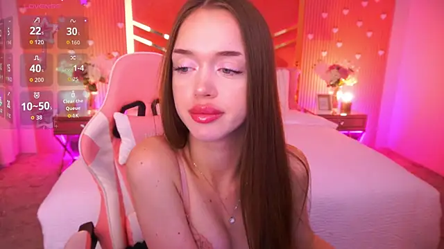 Snapshot of LunarDolly chatting on 8, 7, 2026 LunarDolly online show from 8, 7, 2026