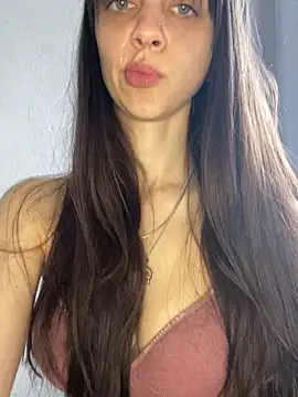 HotGirl1701 online show from 4, 6, 2026