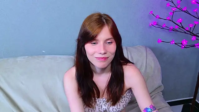 Snapshot of CleoBloom_ chatting on 29, 6, 2026 CleoBloom online show from 29, 6, 2026