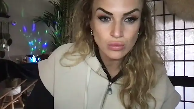 BlondSeduction online show from 13, 5, 2026