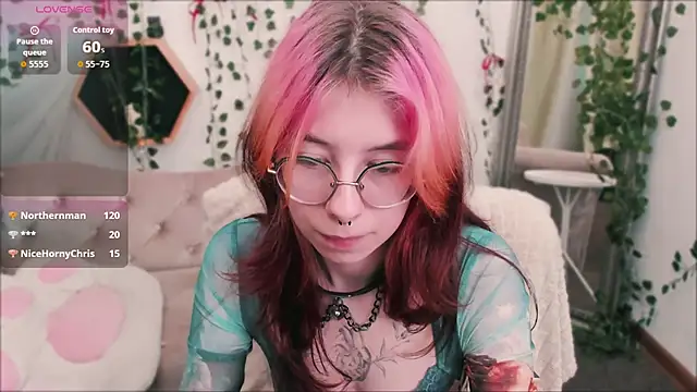 Alice Nyx online show from 14, 6, 2026