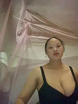 Snapshot of __Sunflower__ chatting on 3, 5, 2026 Sunflower online show from 3, 5, 2026