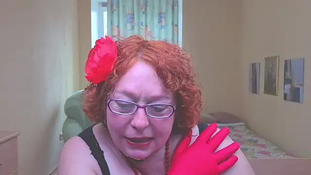 Snapshot of Fara_Flutte chatting on 24, 4, 2026 Fara Flutte online show from 24, 4, 2026