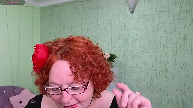 Snapshot of Fara_Flutte chatting on 26, 5, 2026 Fara Flutte online show from 26, 5, 2026