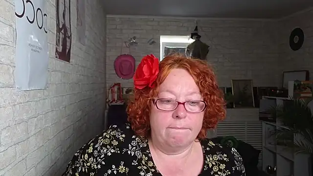 Snapshot of Fara_Flutte chatting on 3, 6, 2026 Fara Flutte online show from 3, 6, 2026