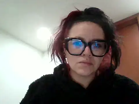 scarlett red 1 online show from 11, 6, 2026
