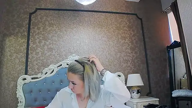 Ivy Quin online show from 8, 6, 2026