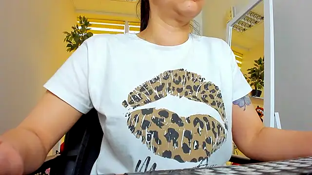 Snapshot of Tianniaa chatting on 7, 5, 2026 Tianniaa online show from 7, 5, 2026