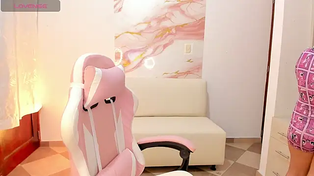 melodysquirt online show from 24, 7, 2026