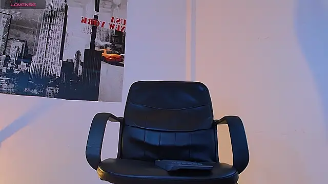 Snapshot of Regan_01 chatting on 10, 7, 2026 Regan 01 online show from 10, 7, 2026