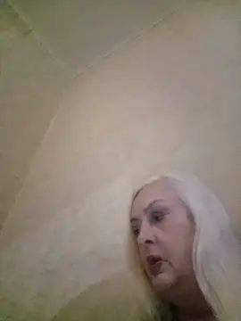 Julia20X online show from 4, 6, 2026