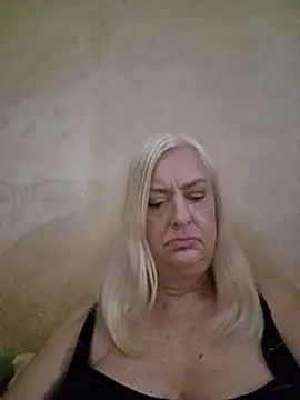Julia20X online show from 7, 6, 2026