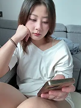 Snapshot of Mu-Mu520 chatting on 8, 5, 2026 Mu-Mu520 online show from 8, 5, 2026