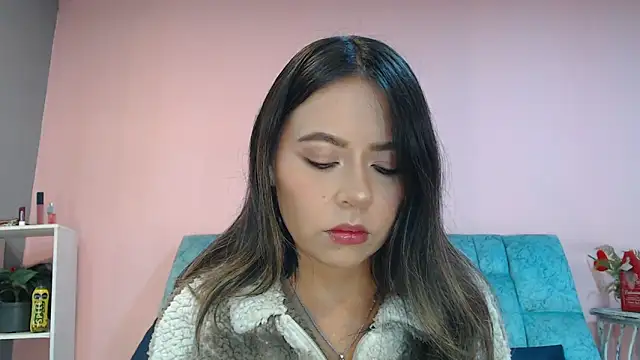 SalomeMartinez  online show from 6, 5, 2026