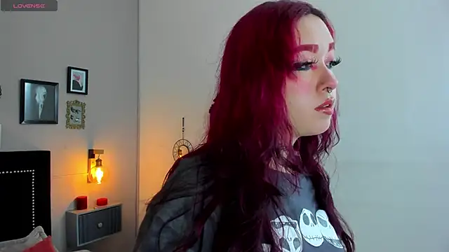 Snapshot of Leah_cherry chatting on 16, 6, 2026 Leah cherry online show from 16, 6, 2026