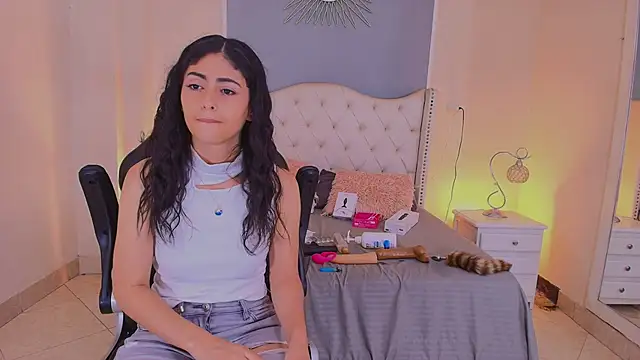 elizabeth santos1 online show from 18, 6, 2026