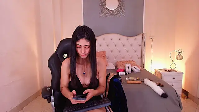 elizabeth santos1 online show from 29, 6, 2026