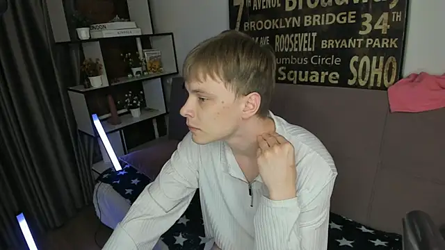 Snapshot of TwinkWhite chatting on 24, 5, 2026 TwinkWhite online show from 24, 5, 2026