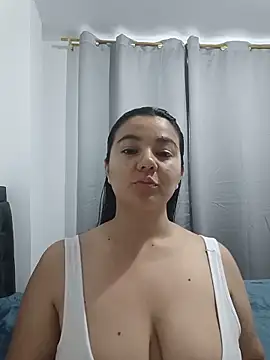 Snapshot of karoduq4 chatting on 6, 6, 2026 karoduq4 online show from 6, 6, 2026