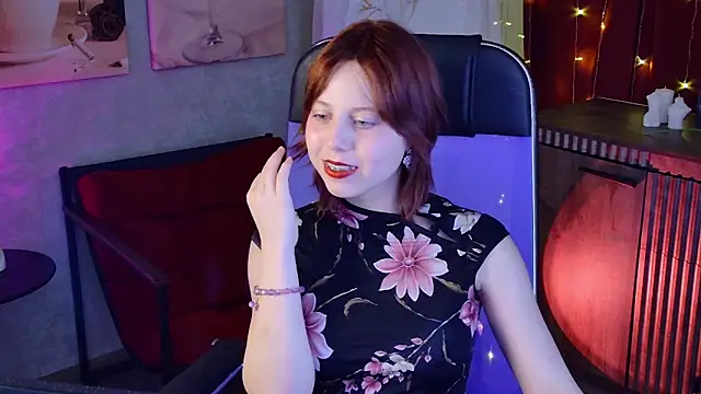 Snapshot of VivienneHebert chatting on 16, 5, 2026 VivienneHebert online show from 16, 5, 2026