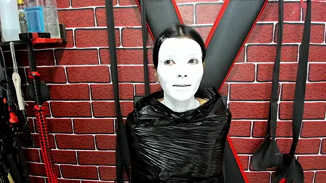 Snapshot of BDSM_FETISHESS chatting on 29, 4, 2026 BDSM FETISHESS online show from 29, 4, 2026