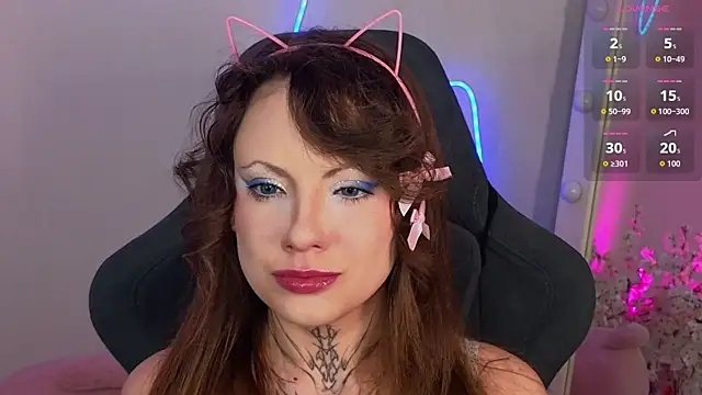 EricaMoonn online show from 19, 4, 2026