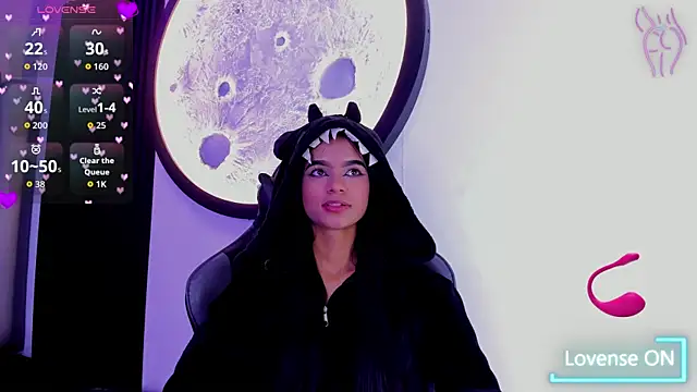 luna-bella  online show from 30, 5, 2026