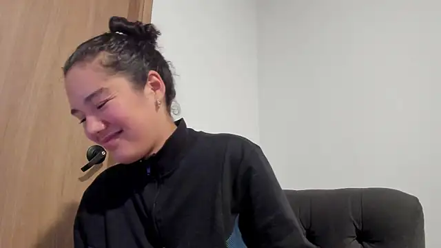 MiaRouseex online show from 4, 6, 2026