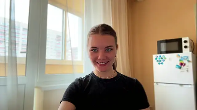 Snapshot of doana_bebriti chatting on 22, 4, 2026 doana bebriti online show from 22, 4, 2026