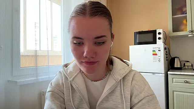 Snapshot of doana_bebriti chatting on 7, 5, 2026 doana bebriti online show from 7, 5, 2026