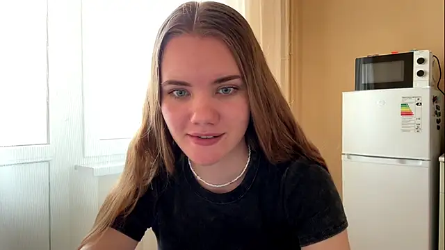 Snapshot of doana_bebriti chatting on 18, 5, 2026 doana bebriti online show from 18, 5, 2026