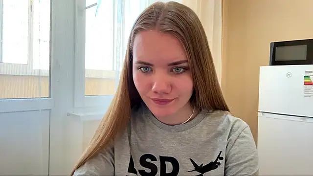 Snapshot of doana_bebriti chatting on 27, 5, 2026 doana bebriti online show from 27, 5, 2026