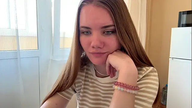 Snapshot of doana_bebriti chatting on 29, 5, 2026 doana bebriti online show from 29, 5, 2026