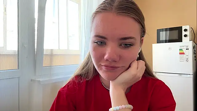 Snapshot of doana_bebriti chatting on 4, 6, 2026 doana bebriti online show from 4, 6, 2026