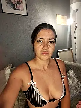 Chloesashx online show from 26, 6, 2026