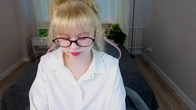 Helen Carson online show from 26, 5, 2026