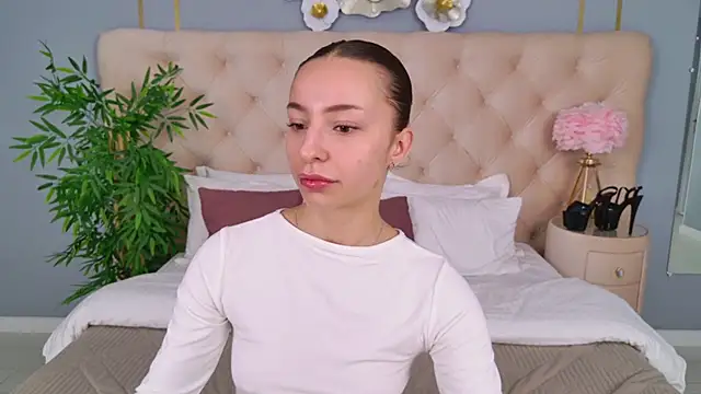 NicoleHarris online show from 4, 5, 2026