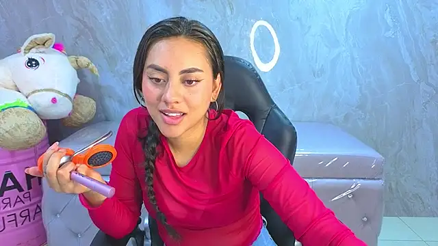 Snapshot of grecia_soler_a chatting on 19, 5, 2026 grecia soler a online show from 19, 5, 2026
