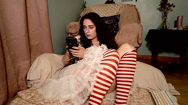 missclochette online show from 11, 6, 2026