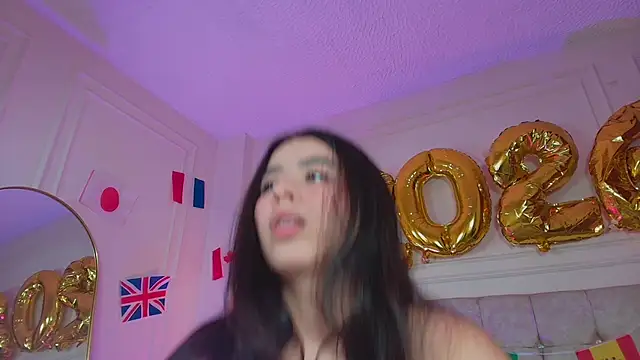 SophieBuitrago online show from 16, 6, 2026