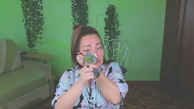 Zoe Zephyr online show from 9, 6, 2026