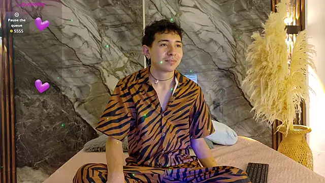 NoahWalker   online show from 21, 6, 2026