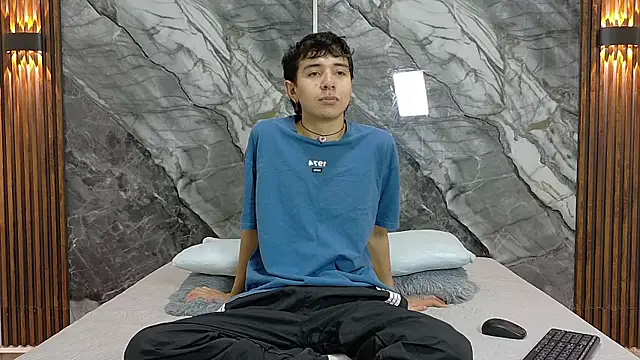 NoahWalker   online show from 20, 7, 2026